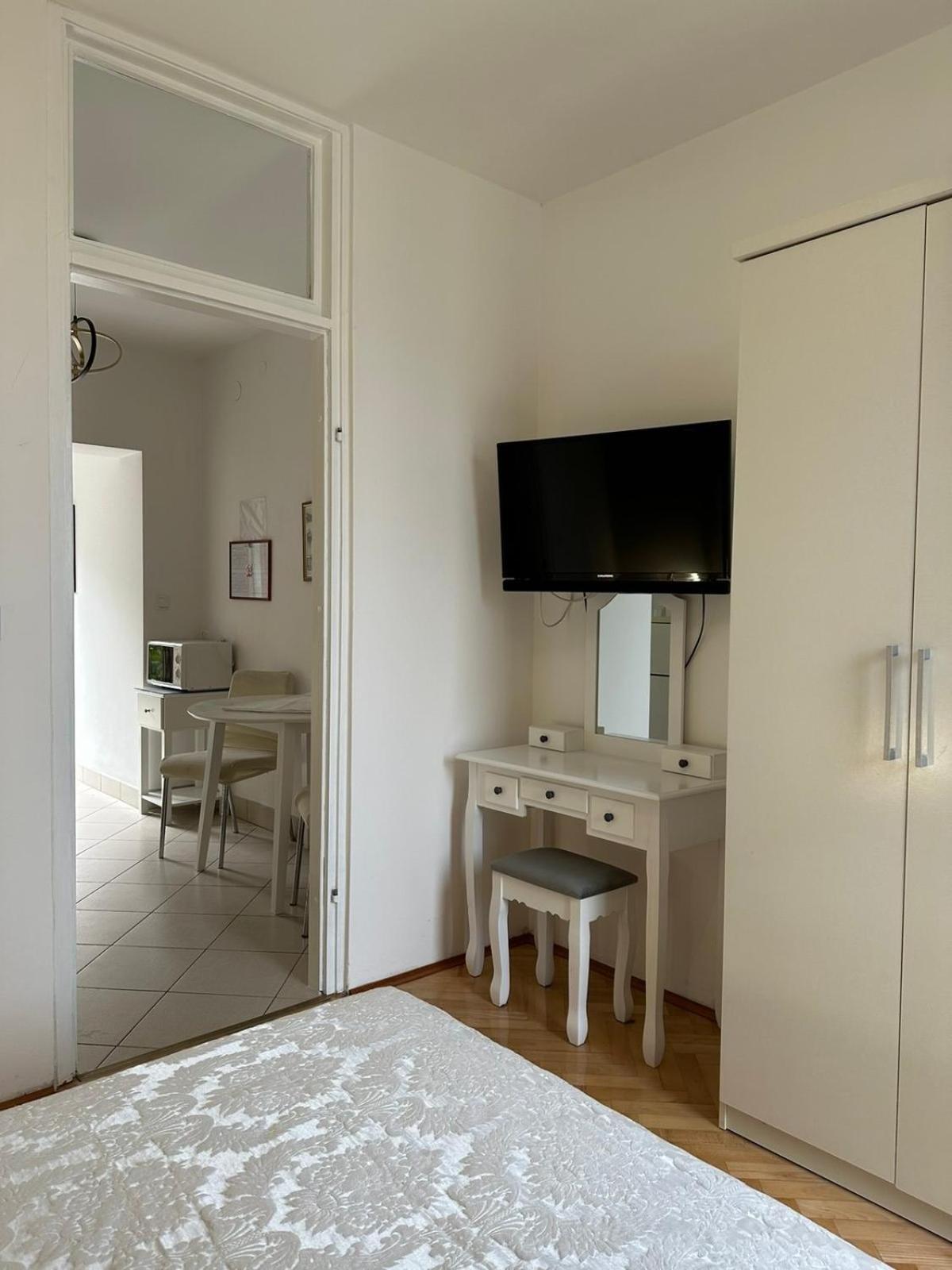 Apartment Mali Losinj 7879B 外观 照片